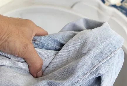 Как да се направи извод грес петно ​​с дънки като у дома си!