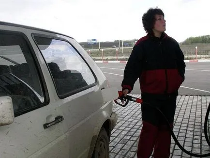 Как да се зареждат колата на правила бензиностанция за зареждане с гориво на бензиностанцията