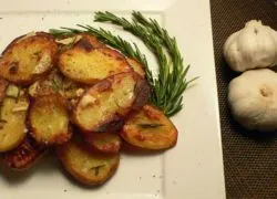 Картофи изпечени във втулката