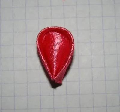 Kanzashi собствените си ръце как да се правят снимки, продукти и майсторски клас с видео уроци