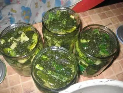 Опазване на краставици през зимата - 6 рецепти със снимки
