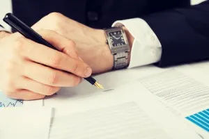 Кой подписва сертификат 2 данъка върху личните доходи за служител okbuh