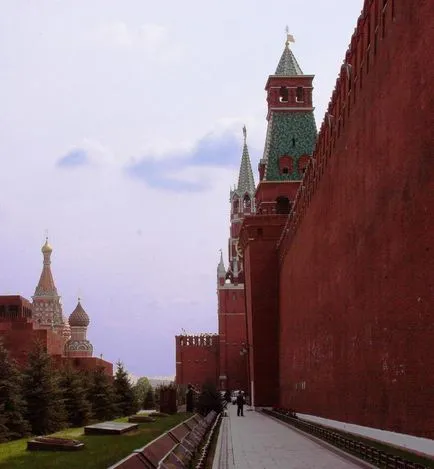 Кремъл стена