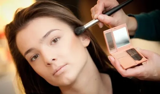 Мат makeup- стъпка по стъпка заявление техника матов грим