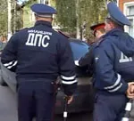 Не зареждайте батерията в колата