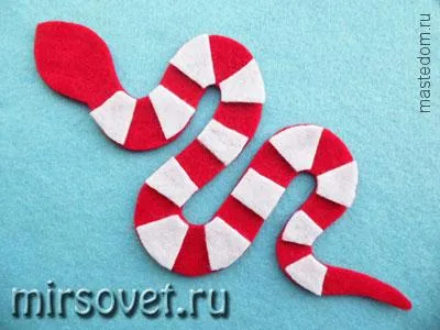 Коледна играчка змия с ръцете си майсторски клас - домашна работа (работа) Коледна играчка змия с ръцете си майсторски клас - домашна работа