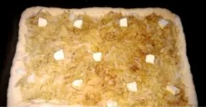 Пай с зеле и картофи солени домашно приготвени сладкиши във фурната