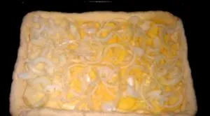 Пай с зеле и картофи солени домашно приготвени сладкиши във фурната