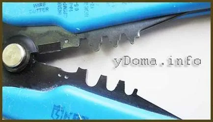 Подготовка за монтаж на проводници, отстраняване на изолацията на ръка и използване на стрипинг WS-04