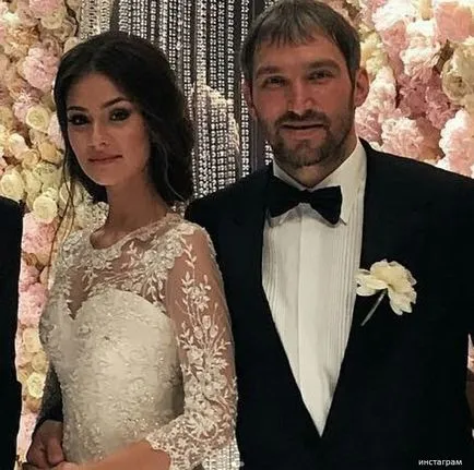 Путин Овечкин подарък за сватба снимка на instagrama двойката, космополитен списание (Shubsky) Путин Овечкин подарък за сватба снимка на instagrama двойката, космополитен списание