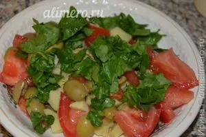Салата от картофи и домати