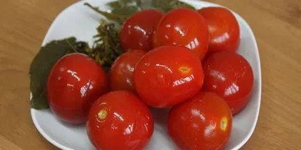 Мариновани домати за зимата в банките - бърз и вкусни рецепти за ецване зелено и червено домати
