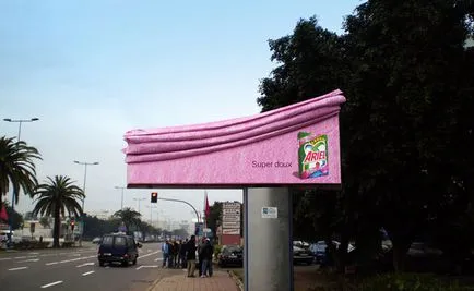 Съвременната реклама билборд (билборд)