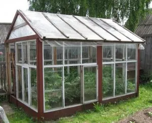 Greenhouse на рамката на прозореца с ръцете си пълен цикъл на строителните чертежи и снимки