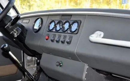 Уникалната SUV с ръцете си