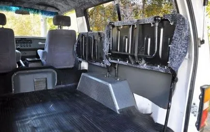 Уникалната SUV с ръцете си