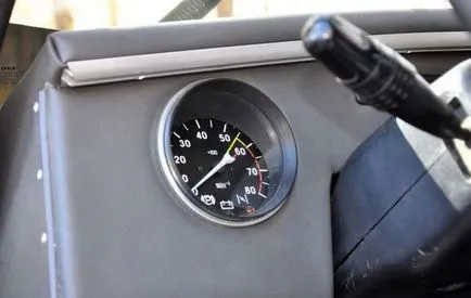 Уникалната SUV с ръцете си