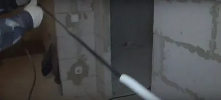 Видео как да се простират на телта в гофрирани собствените си ръце