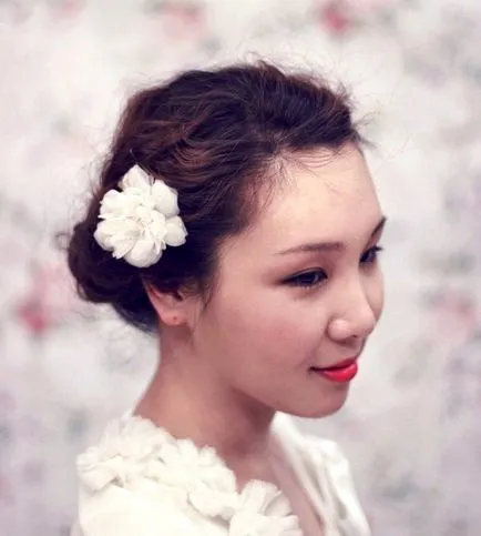 Barrettes, цветя за коса, цветна шнола