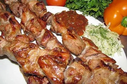 Как вкусна туршия шишчета от свинско месо - 10 от най-вкусните маринати за месо е меко и