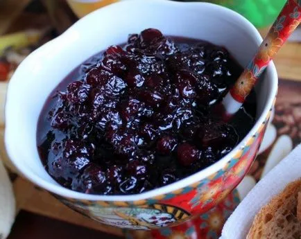 Касис се готви най-вкусните сладка (касис) Касис се готви най-вкусните конфитюр