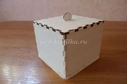 Декупаж кутия за начинаещи