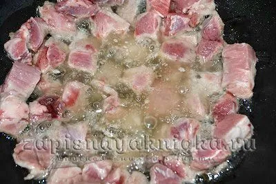 Зеле с месо и картофи