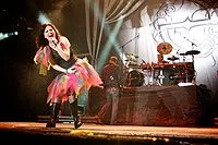 Evanescence - е