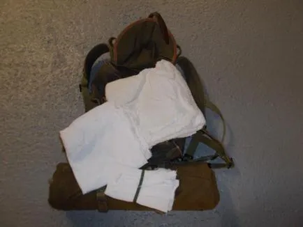 Като вятър footcloths правилния начин (вдясно) Като вятър footcloths правилните начини
