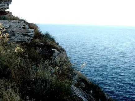 Като образован черно море