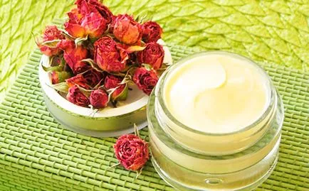 Cream у дома бръчки, хидратация, подхранване
