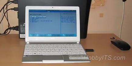Как да инсталираме Windows 7 нетбук с USB-стик