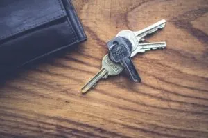 Как да изгони наемателите, които не плащат, мотивите на прекратяване на трудовия договор