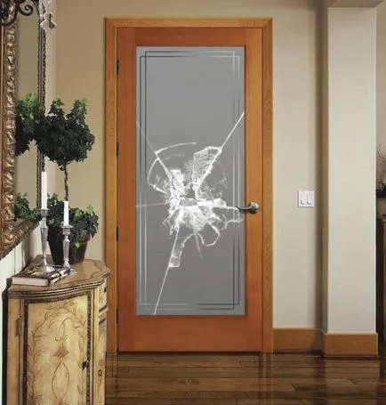 Как да вмъкнете стъклени интериорни врати и рязане на стъкло технология, напътства врата