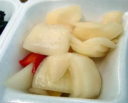 Маринована лук салата особено рецепти (кисели лук салата кисели лук подготвят кисели лук) салата на кисели лук особено за готвене, рецепти