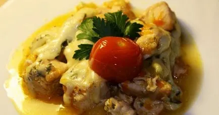 Пилешки в сметанов сос (чесън, гъби) рецепти