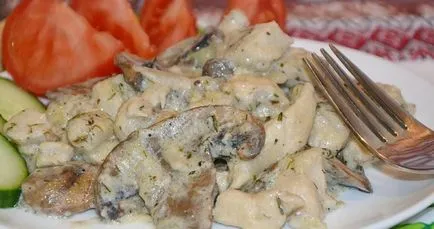Пилешки в сметанов сос (чесън, гъби) рецепти