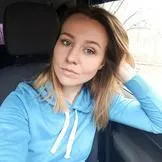 Kid силно лансиран в стомаха