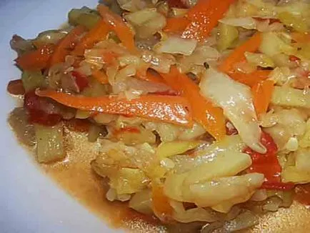 Зеленчукова яхния с картофи и тиквички - много вкусно рецепта