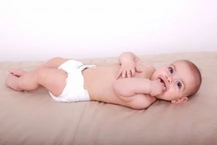 Превръзки пелени за бебета с ръцете си