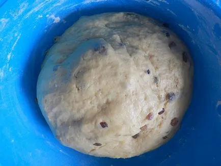 Лесна и вкусна Великден със стафиди в мляко - стъпка по стъпка рецепта със снимки как да се пекат Пасха у дома