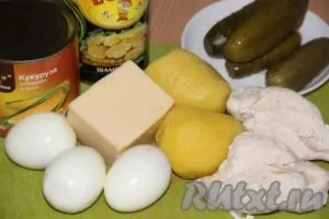 Салата с омлет и пиле - готви стъпка по стъпка със снимки