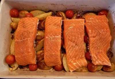 Сьомга изпечен във фурната - 5 вкусни рецепти със снимки (вкусна) Сьомга печен в пещ - 5 вкусни рецепти със снимки