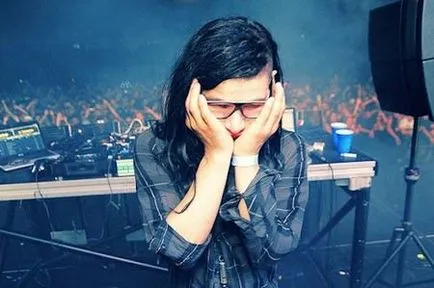 Skrillex (Skrillex) или Сони Джон Мур, погрешно skrileks, биография и снимка 2017