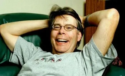 Стив Кинг (Stephen King) биография, снимки, семейството му, както и книгата си през 2017 г. (семейство) Stiven King (Стивън Кинг) биография, снимки, семейството му, както и книгата си през 2017 г.