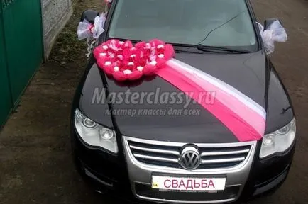Украси за сватбени коли с ръцете си