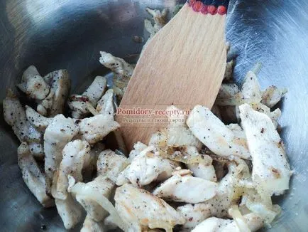 Печено месо с домати и чушки