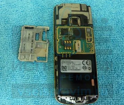 Замяна на жилища и екрана на телефона Nokia 6700 - у дома и в центъра за услуги, ремонт студио - всичко правилно!