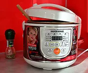 Как да се почисти греста качулка и мръсотия с ръцете си
