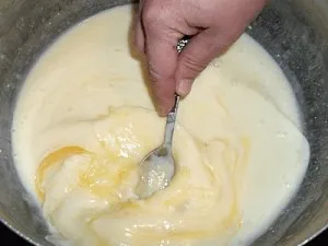 Как да готвя кифли, домашно приготвени кифли рецепта